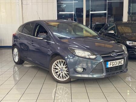 FORD FOCUS 1.0 T EcoBoost Zetec