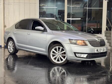 SKODA OCTAVIA 2.0 TDI Elegance